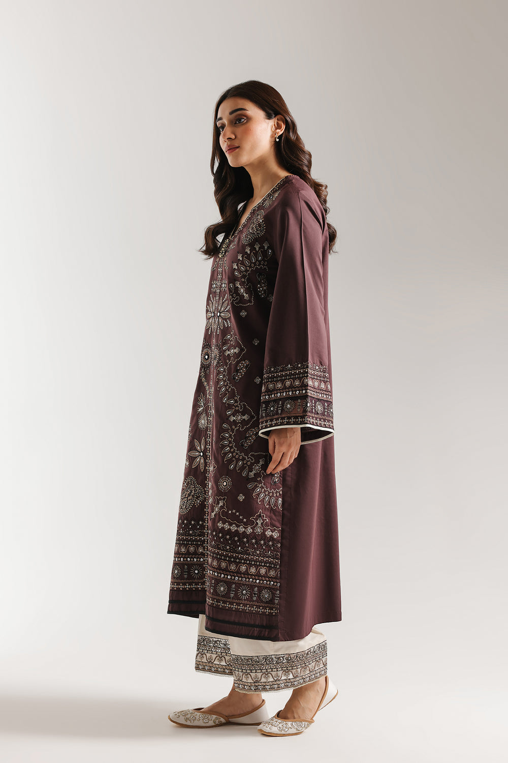 Ethnic Embroidered 2pc Suit