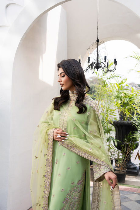 Tarz by Freesia Luxury Collection
