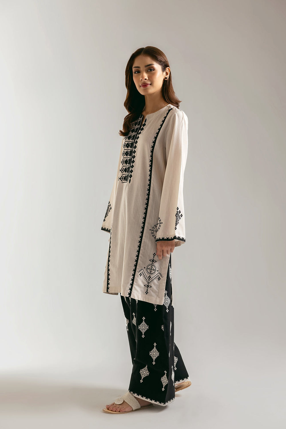 Ethnic Embroidered 2pc