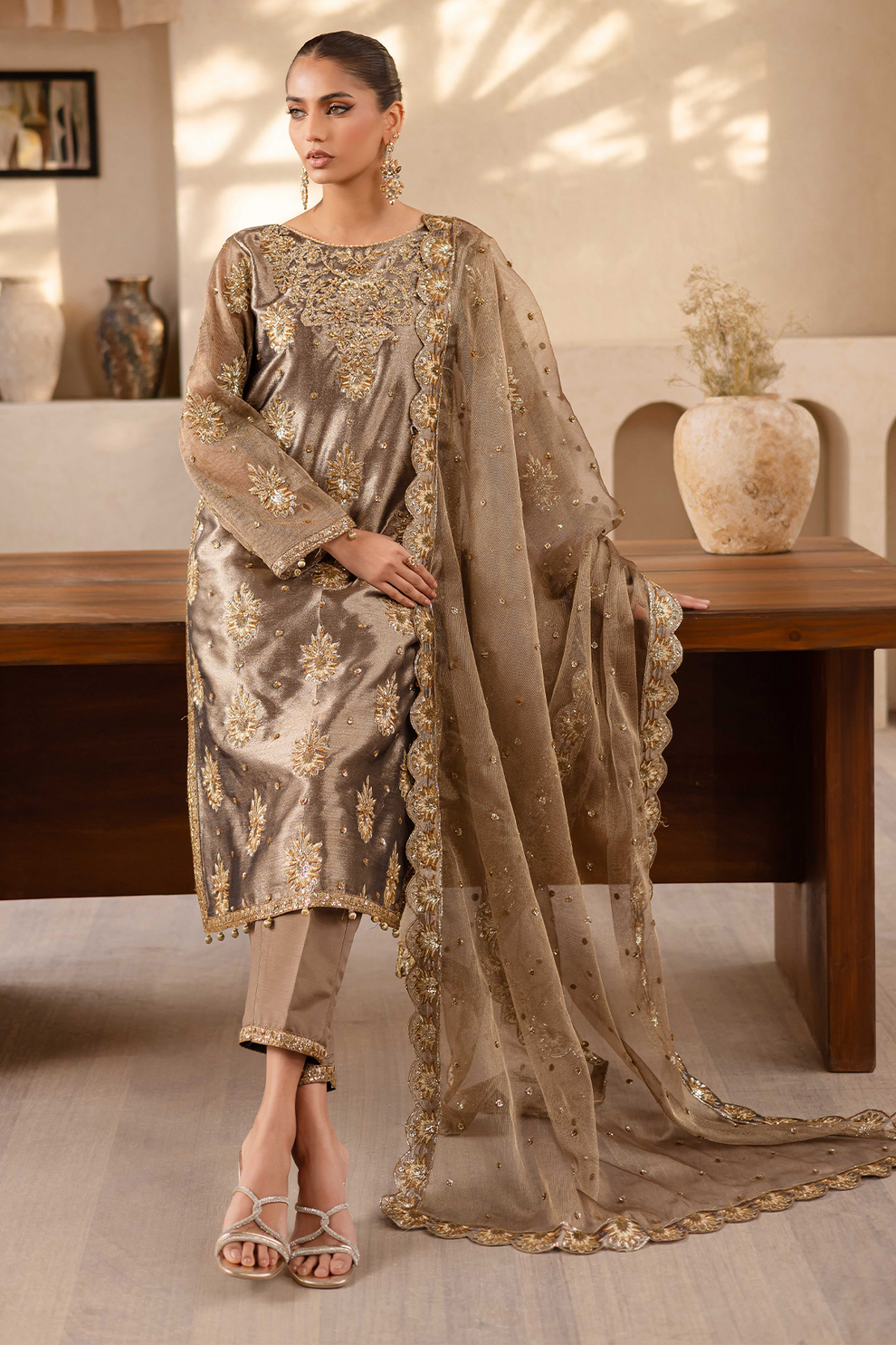 Noore by Emaan Adeel Premium Collection