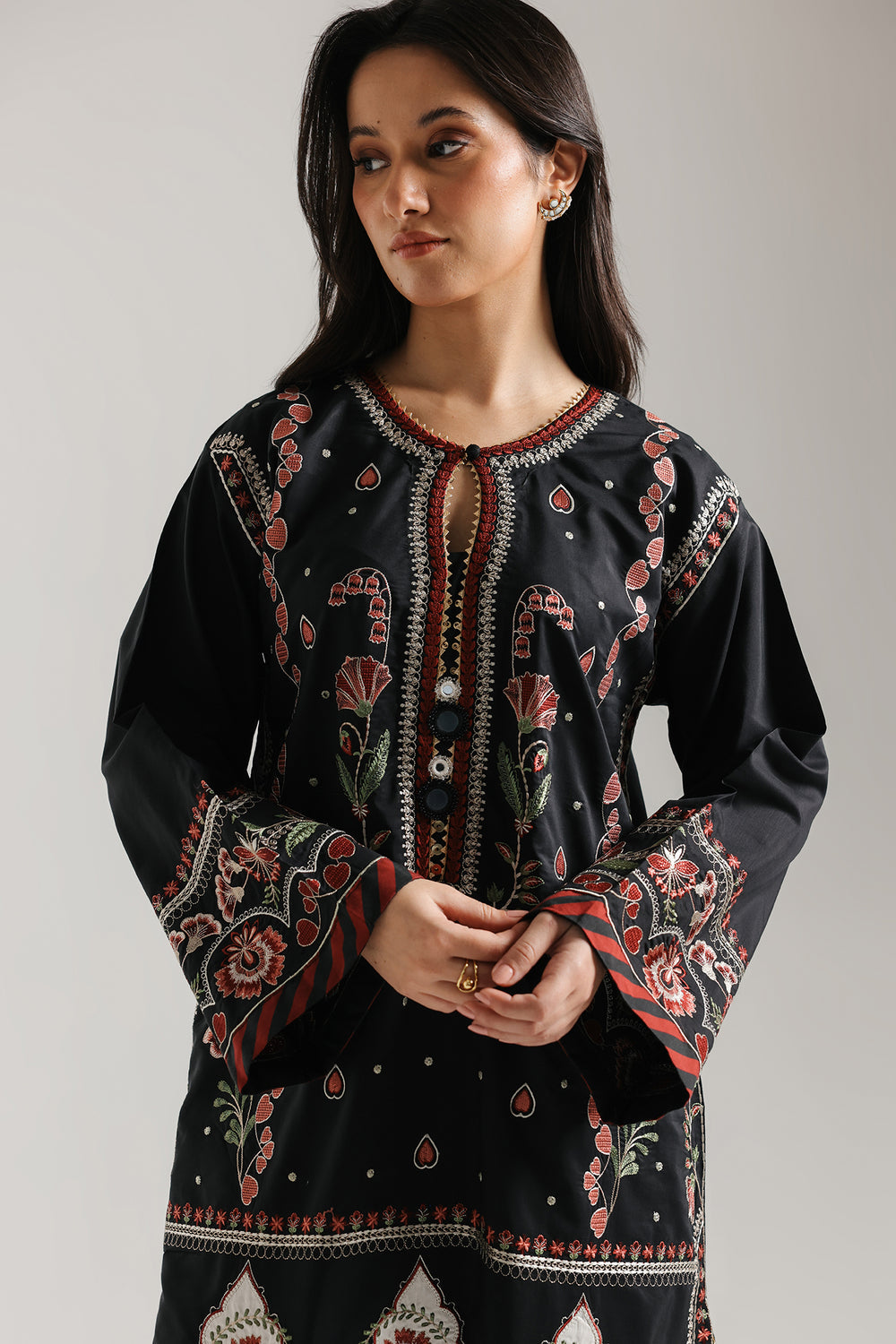 Ethnic Embroidered 2pc Suit