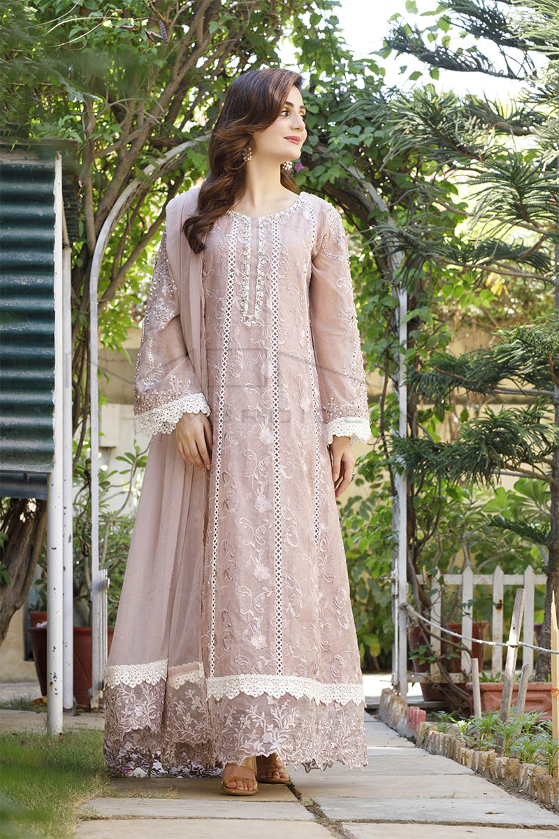 Pearl Symphony by Mona Embroidery Luxury Collection