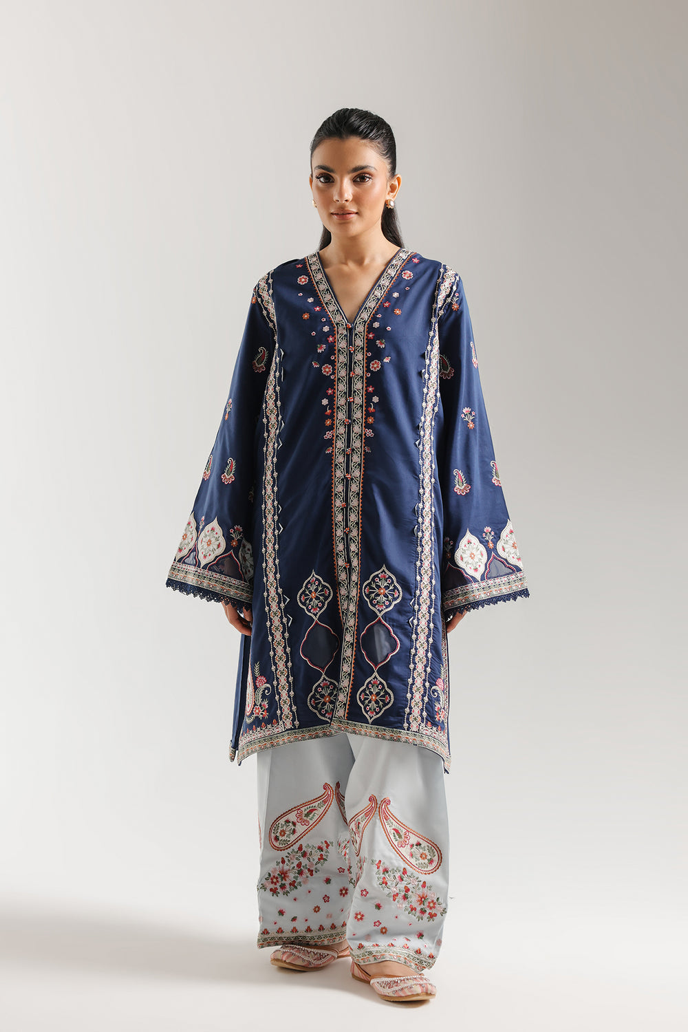 Ethnic Embroidered 2pc Suit