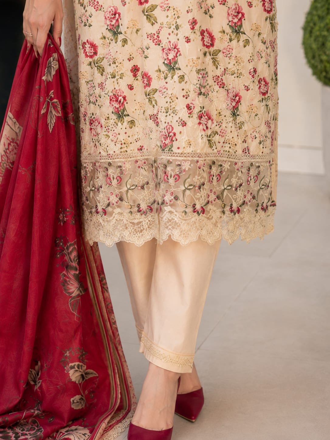 Munira Designers Embroidered Lawn