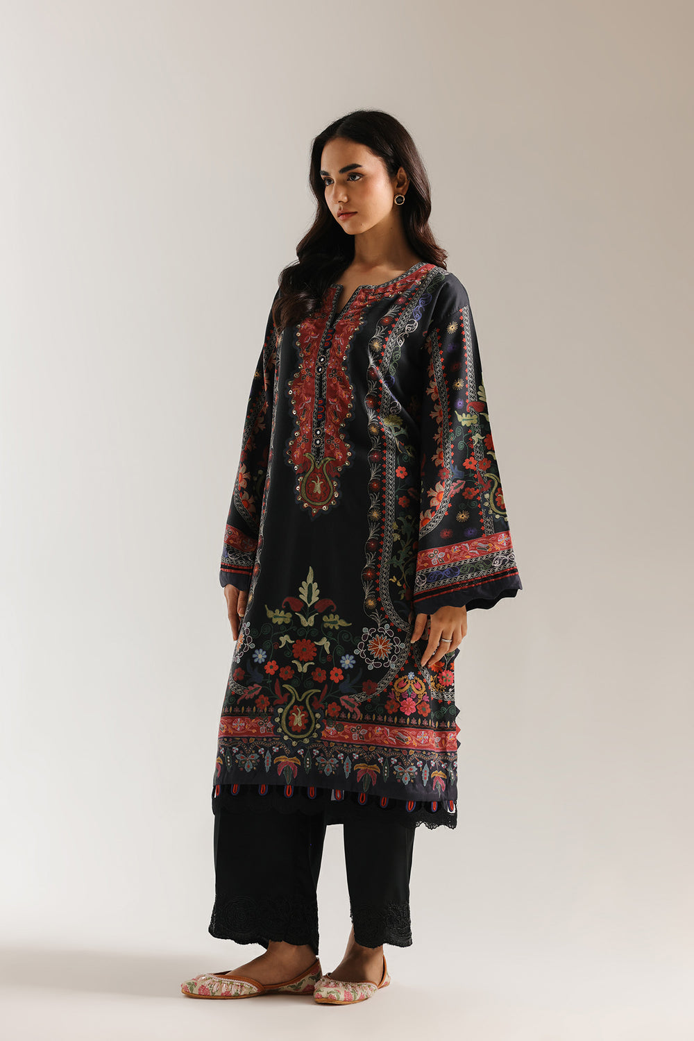Ethnic Embroidered 2pc Suit