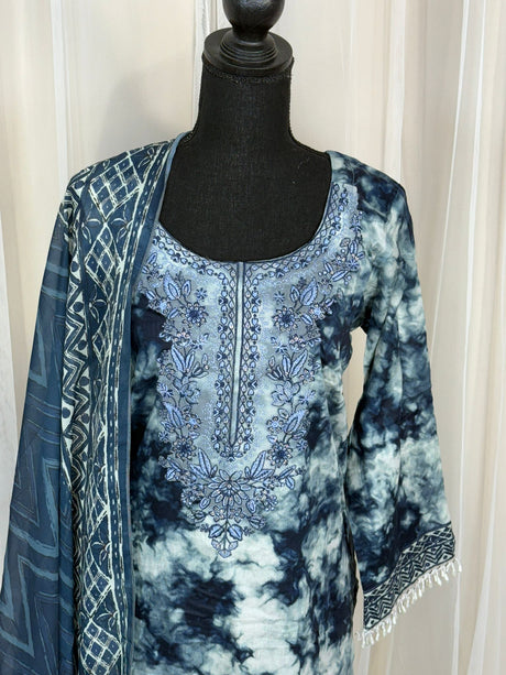Luxury Embroidered Lawn Ready To Ship