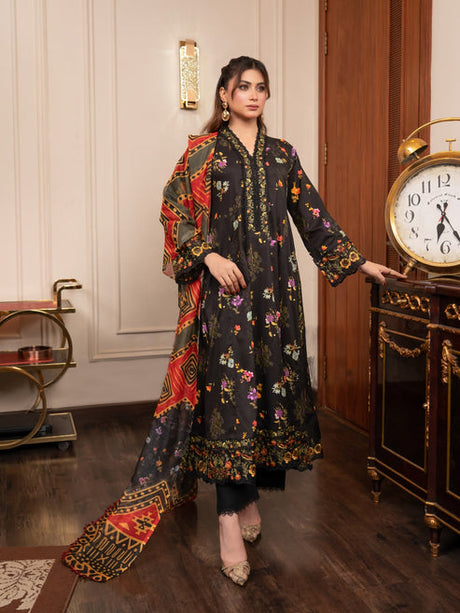 Munira Designers Embroidered Lawn