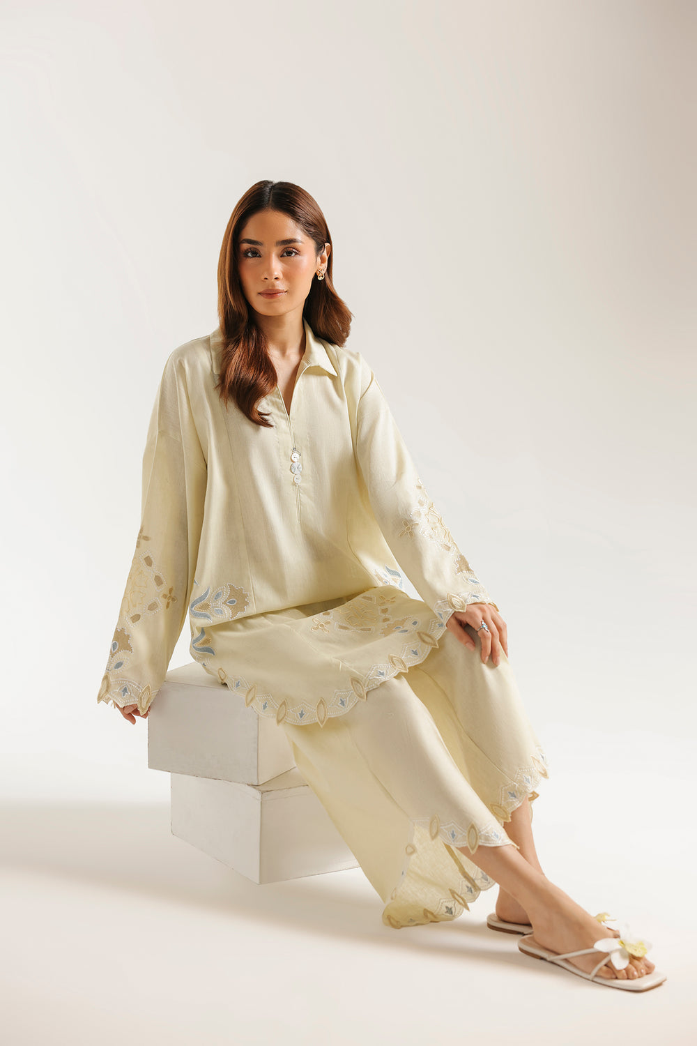 Ethnic Embroidered 2pc Suit
