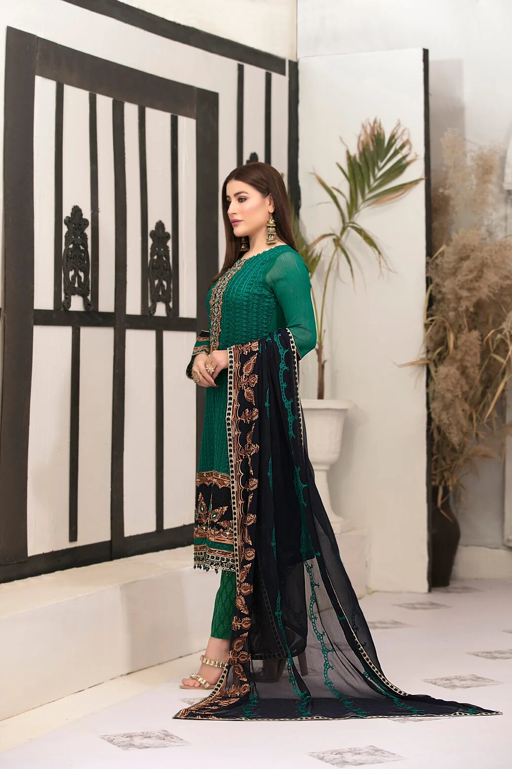 Tawakkal sumptuous serenity embroidered chiffon 2021 -100% original guaranteed