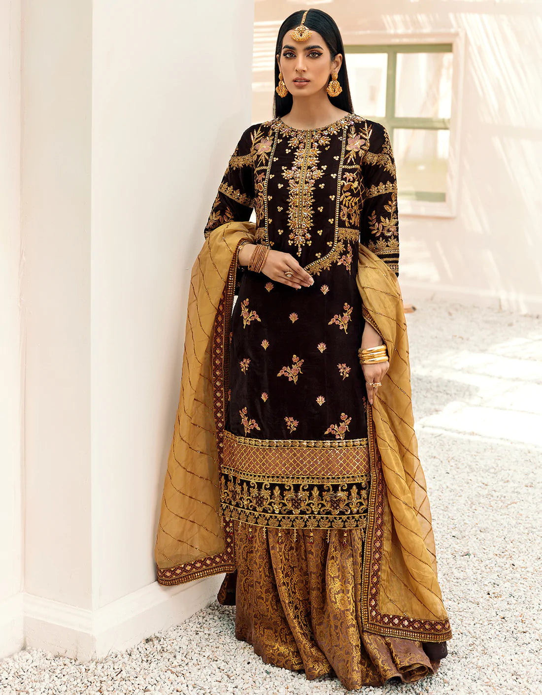 Emaan Adeel Makhmal Premium Velvet 100% Original