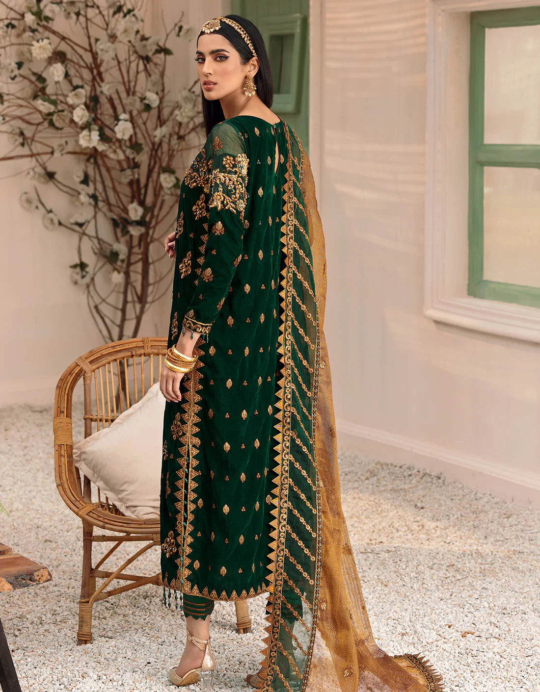Emaan Adeel Makhmal Premium Velvet 100% Original