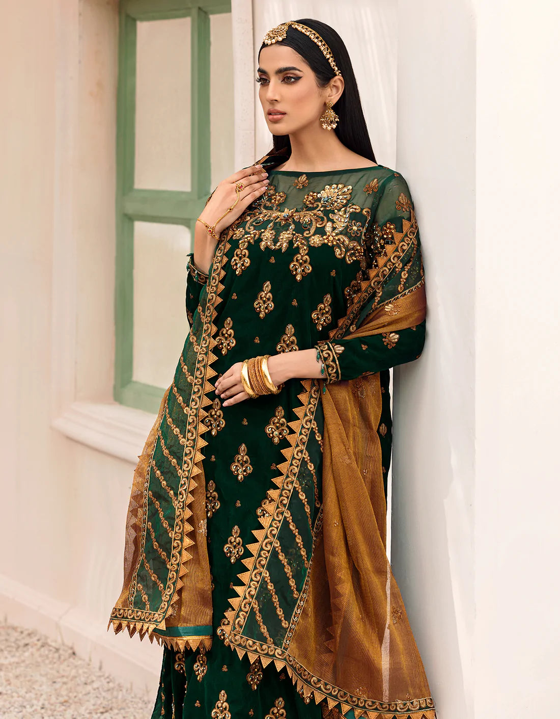 Emaan Adeel Makhmal Premium Velvet 100% Original