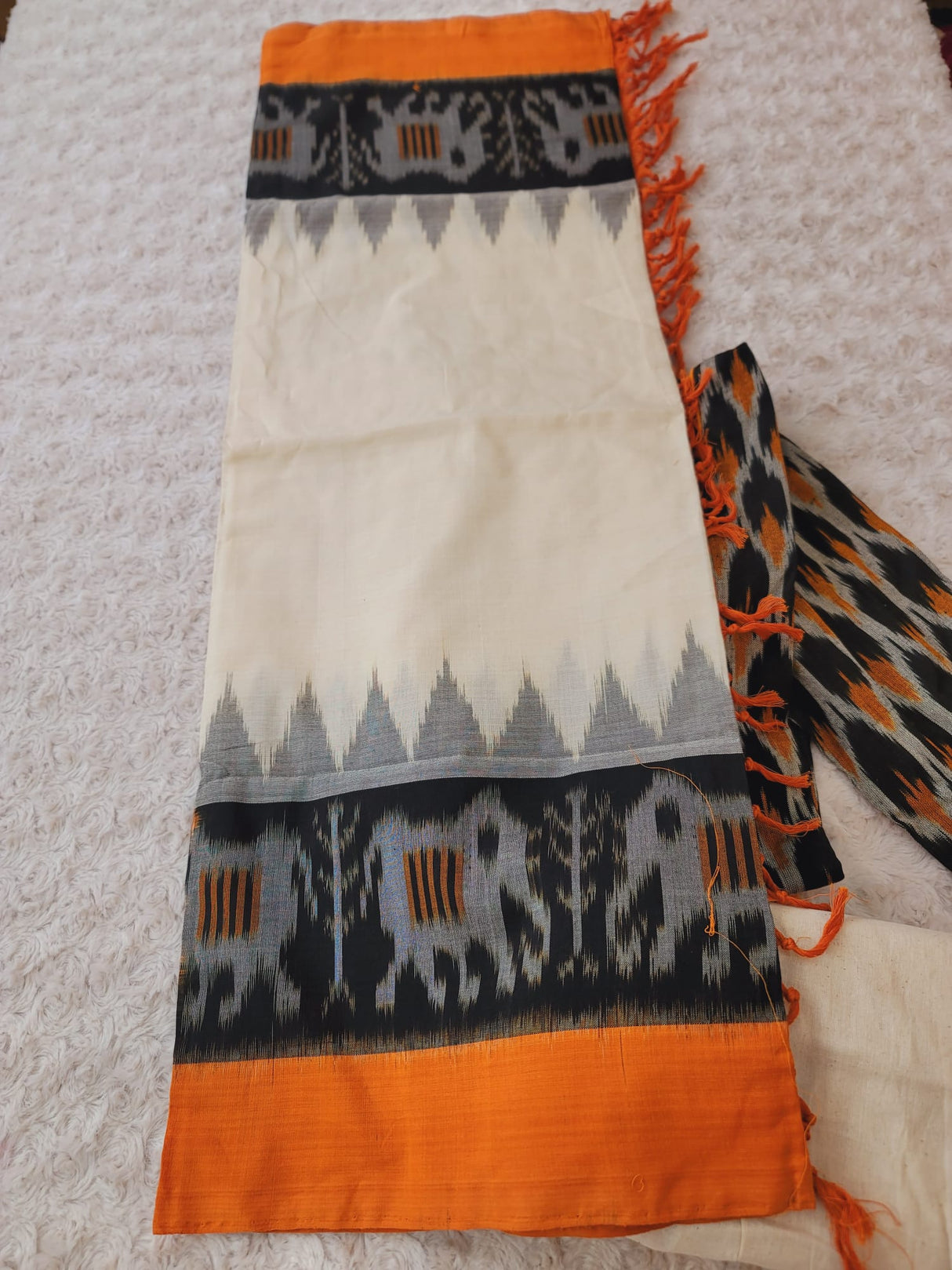 Handloom Ikkat Salwer Kamiz