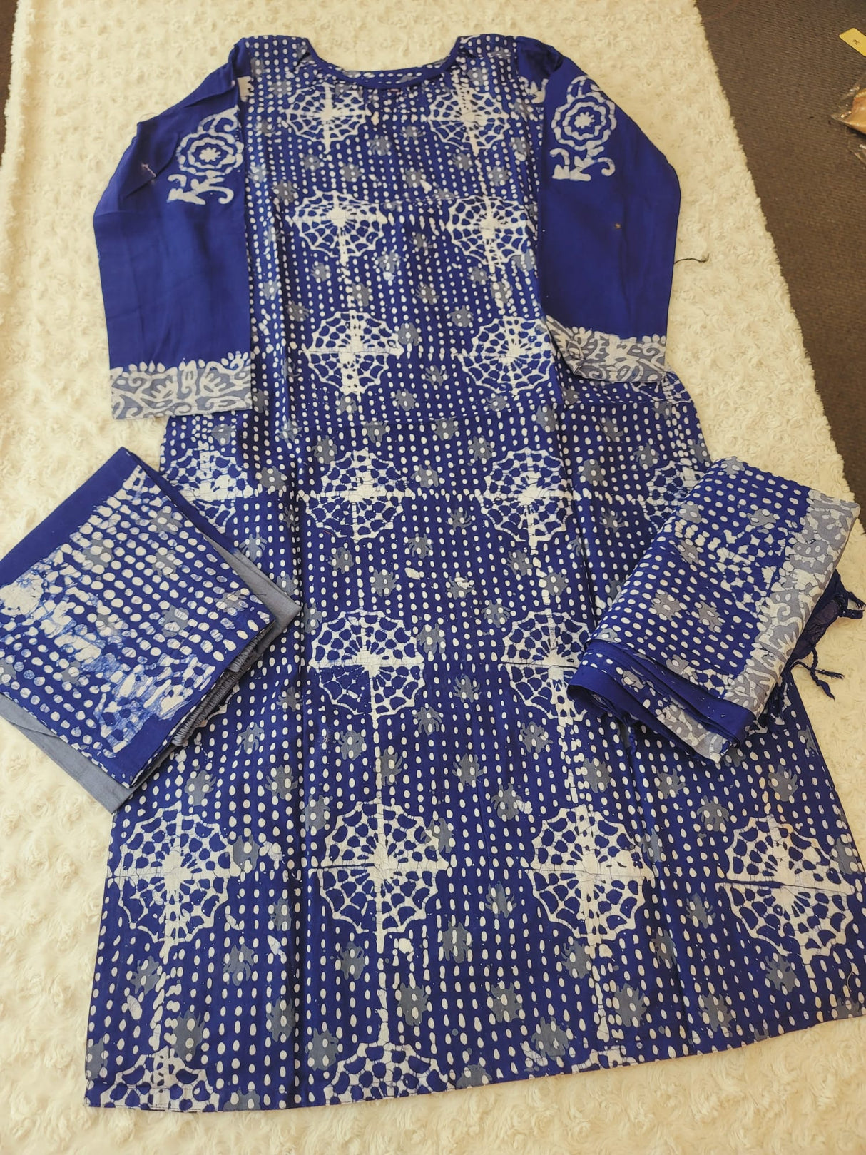 Bangladeshi batik salwer kamiz