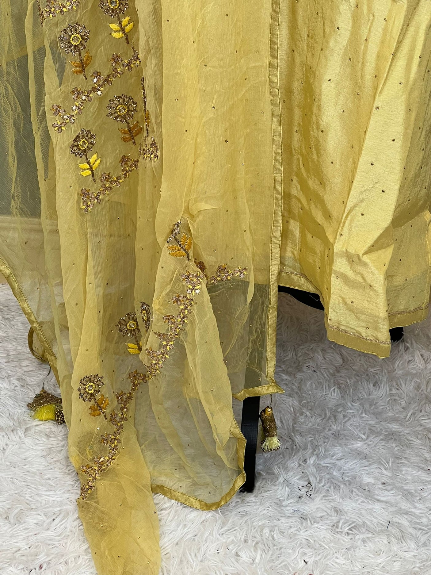 Pure zardousi Delhi Boutique