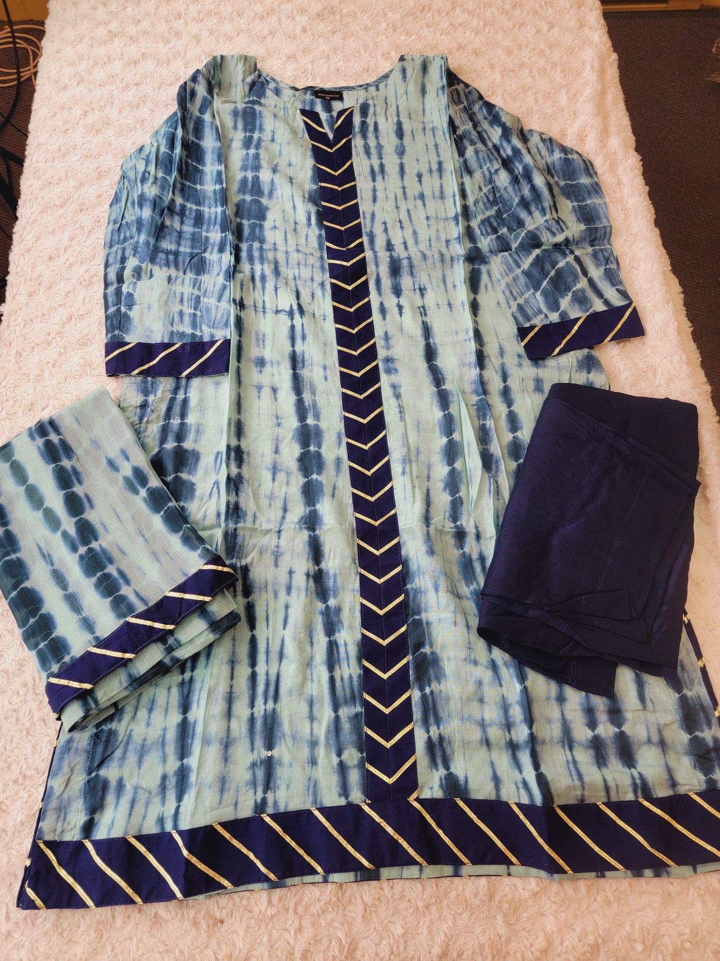 Pure silk tye dye designer salwer kamiz with pure chiffon dupatta