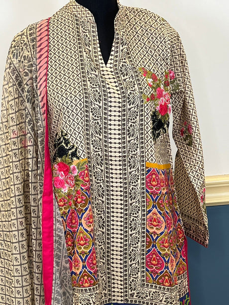 Pakistani Stitched Embroidered lawn Salwar kameez ready to ship