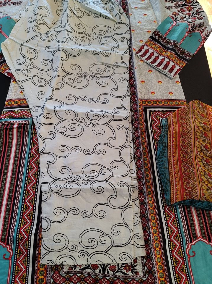 Pakistani linen Embroidered Salwar kameez Ready To Ship