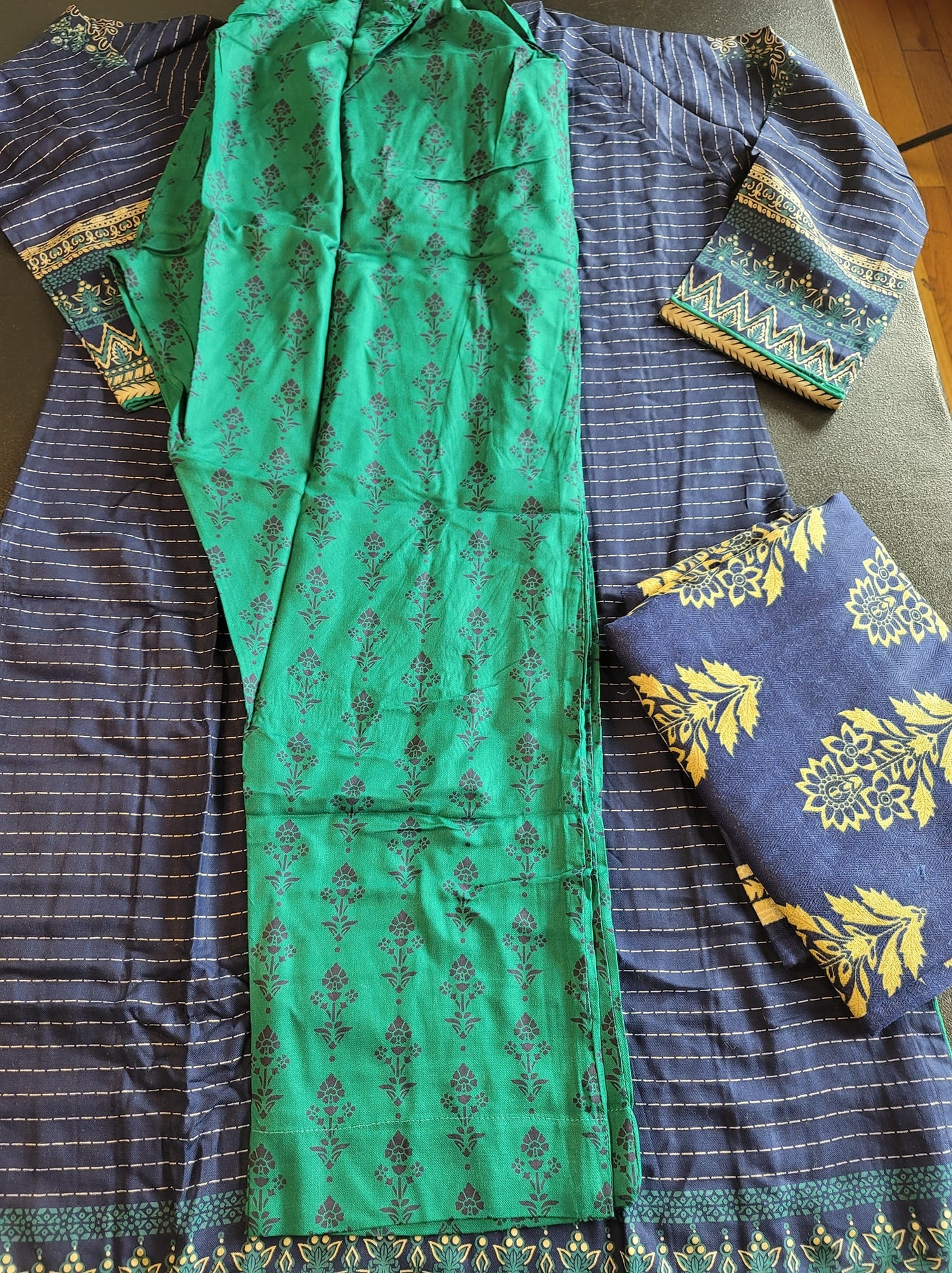 Pakistani linen Embroidered Salwar kameez Ready To Ship