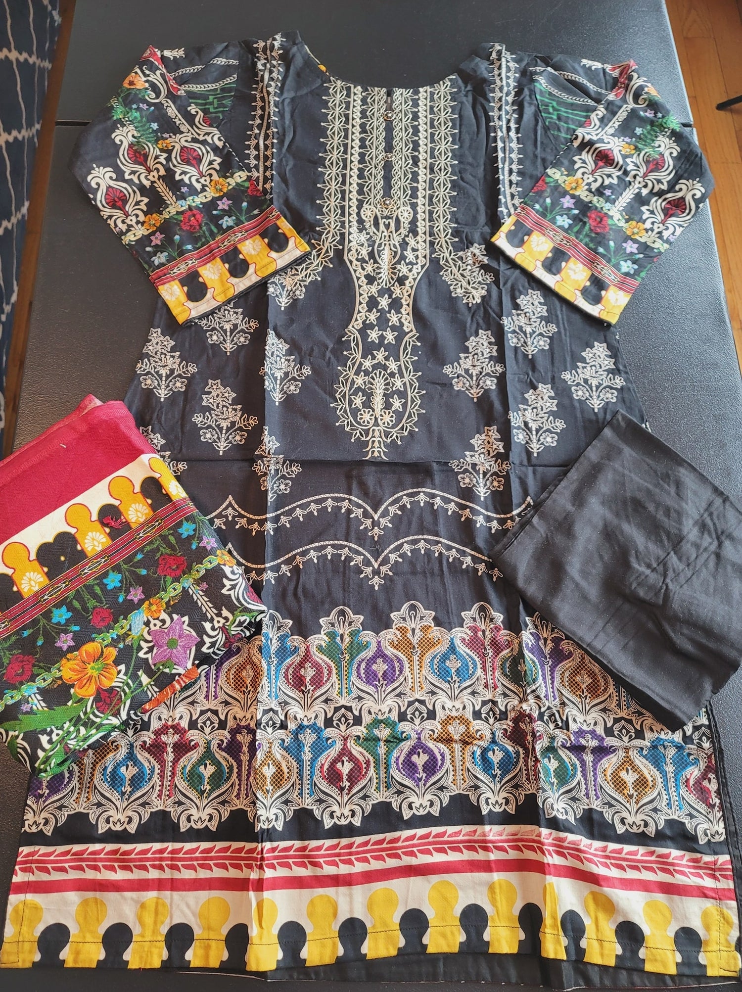 Pakistani linen Embroidered Salwar kameez Ready To Ship