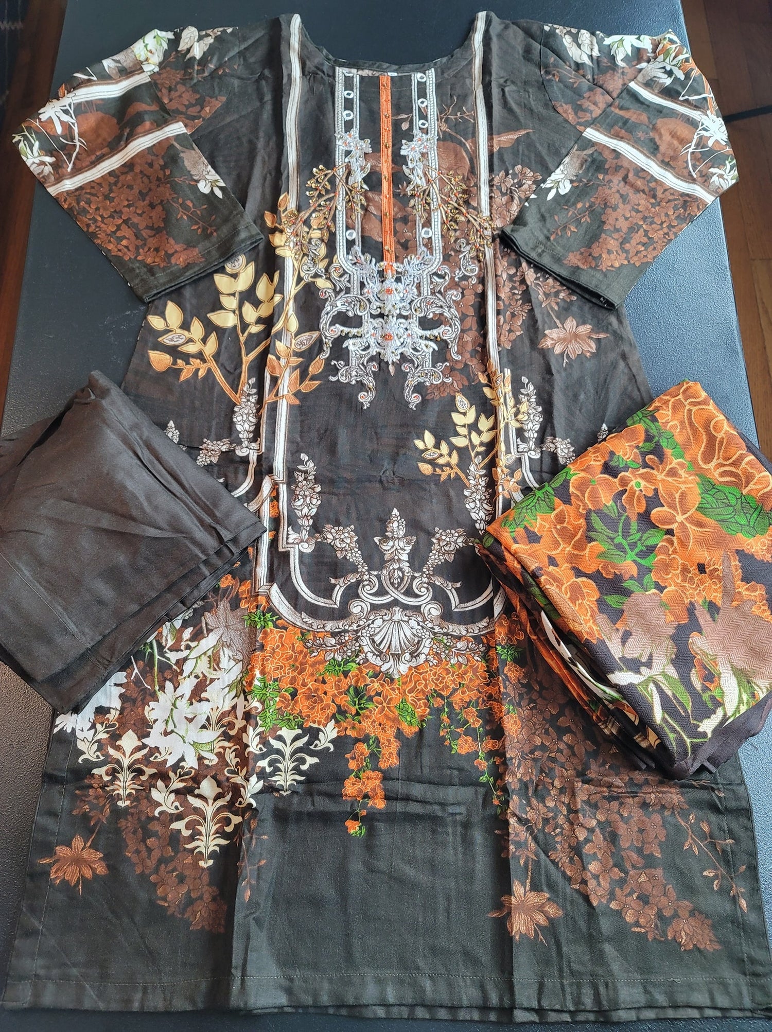 Pakistani linen Embroidered Salwar kameez Ready To Ship