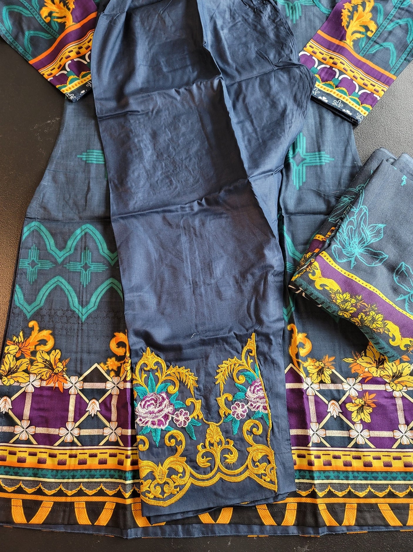 Pakistani linen Embroidered Salwar kameez Ready To Ship