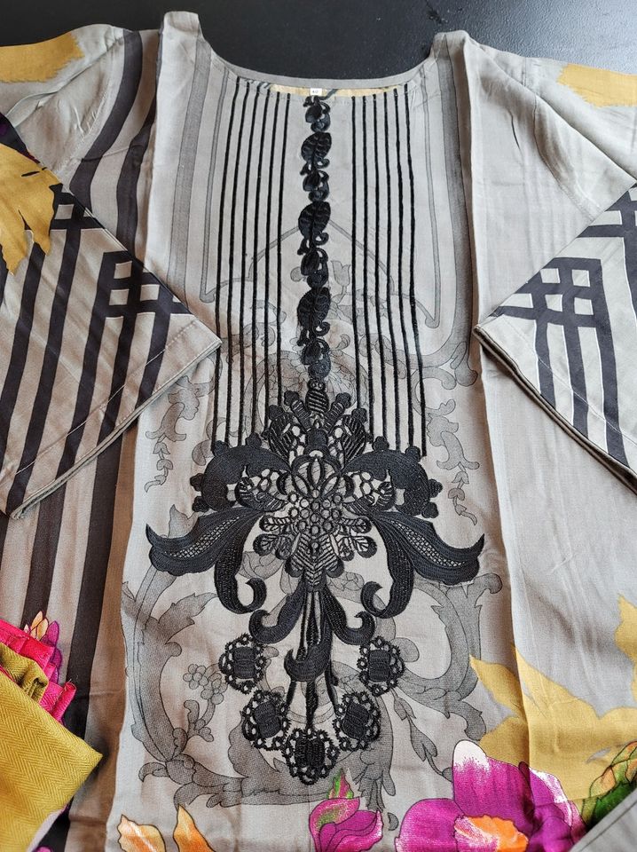 Pakistani linen Embroidered Salwar kameez Ready To Ship