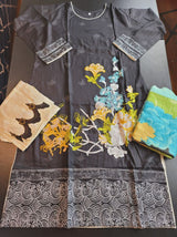 Pakistani linen Embroidered Salwar kameez Ready To Ship