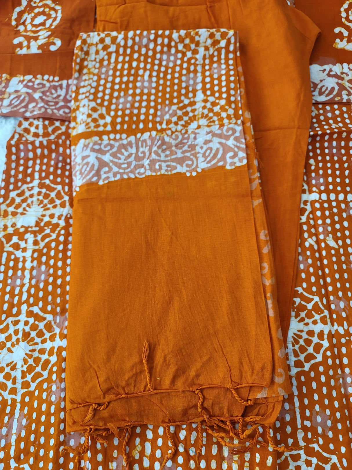Bangladeshi batik salwer kamiz