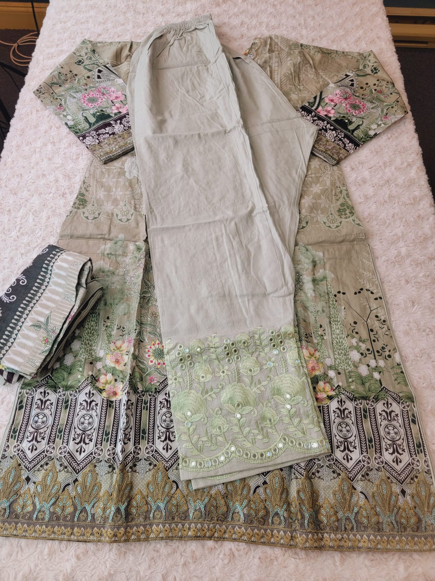 Pakistani Stitched lawn Embroidered Salwar kameez ready to ship