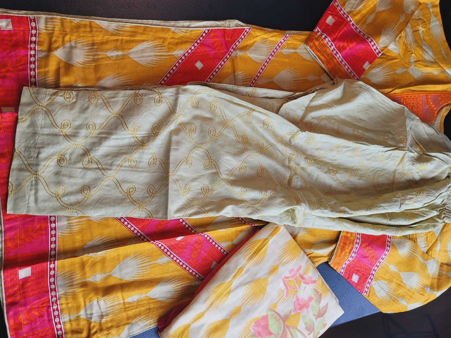 Pakistani linen Embroidered Salwar kameez Ready To Ship