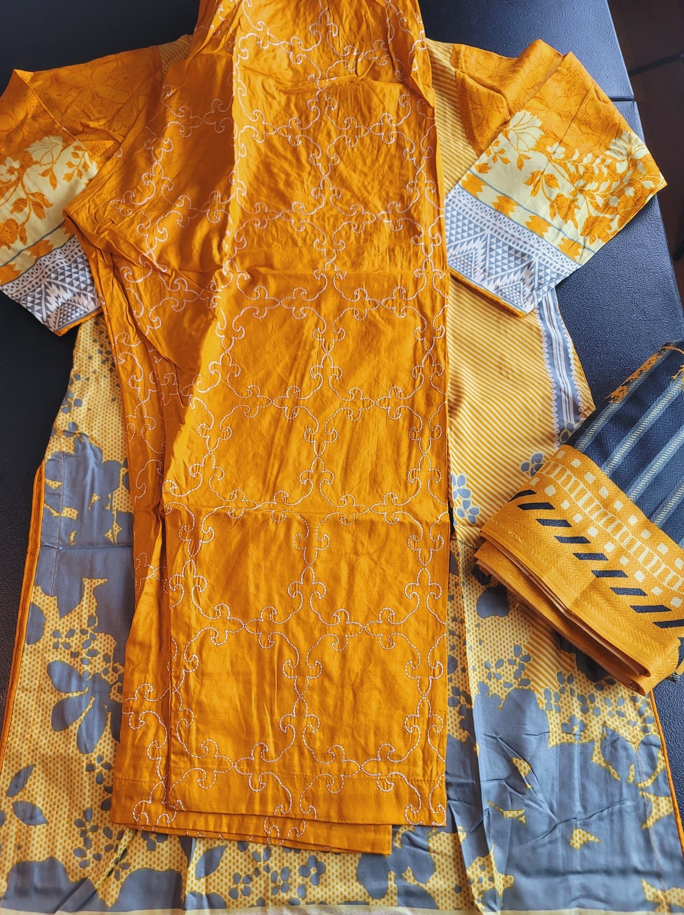 Pakistani Linen Embroidered Salwar kameez Ready To Ship