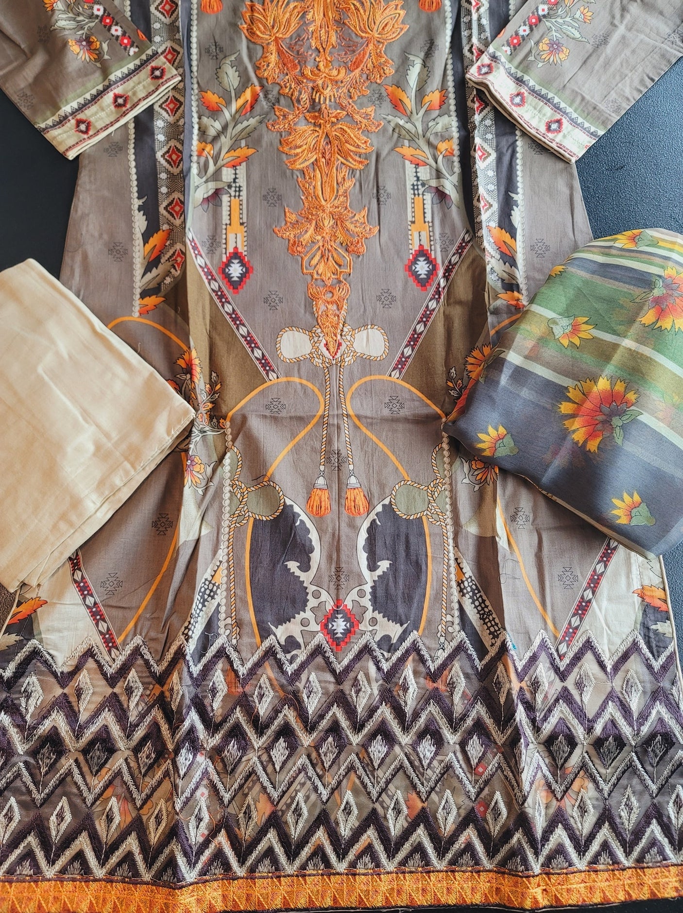 Pakistani Lawn Embroidered Salwar kameez Ready To Ship