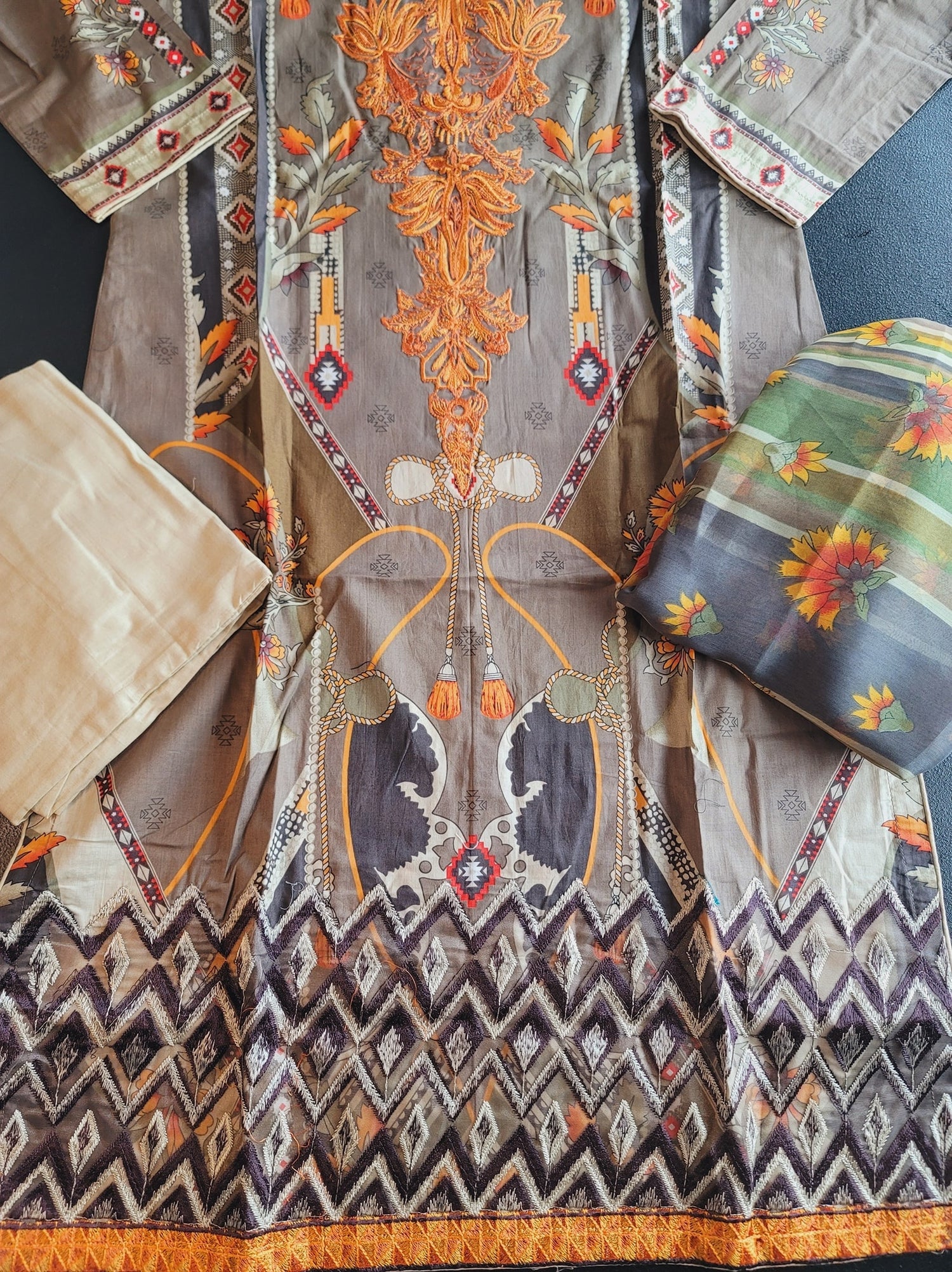 Pakistani Lawn Embroidered Salwar kameez Ready To Ship