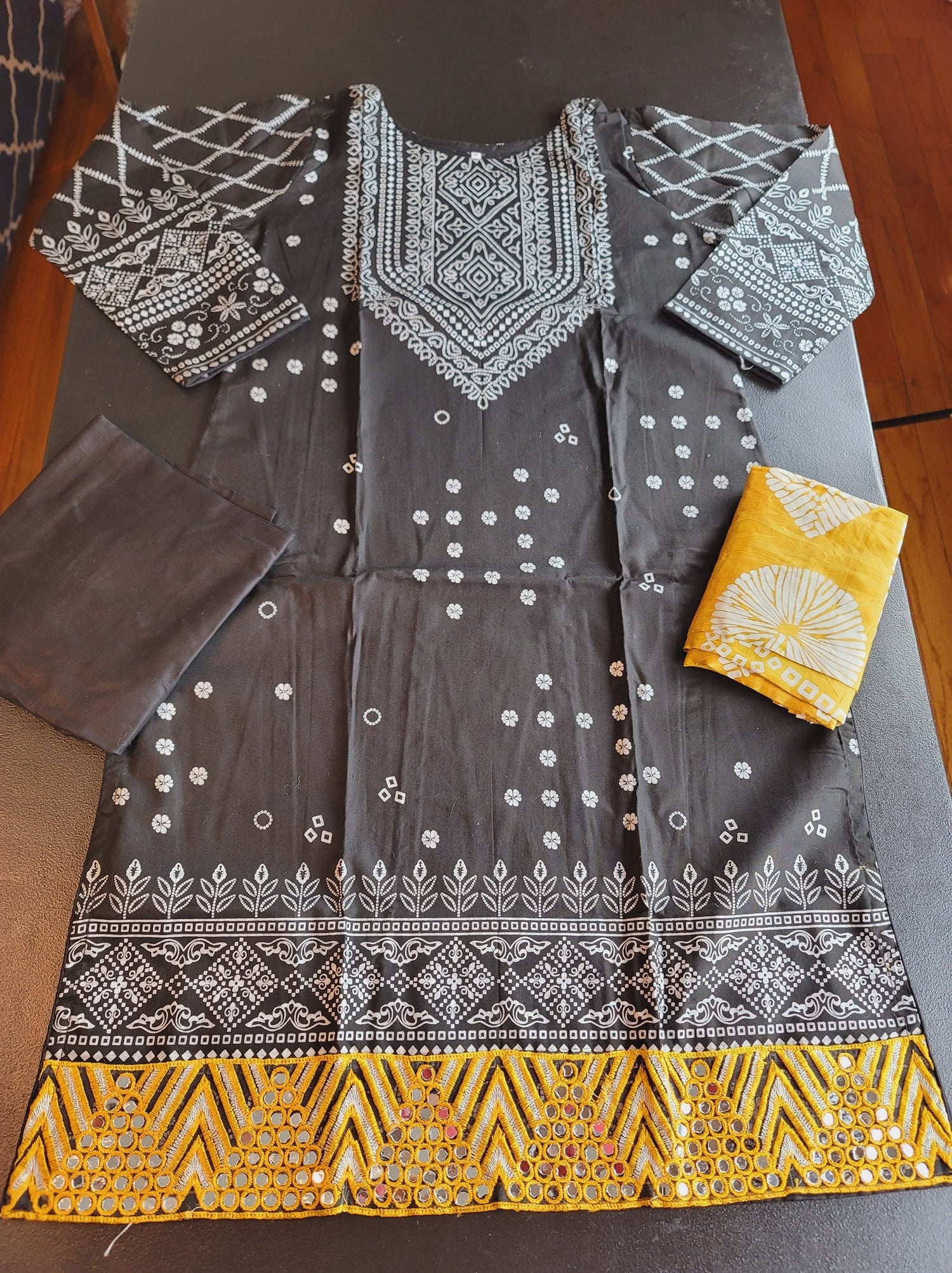 Pakistani Lawn Embroidered Salwar kameez Ready To Ship