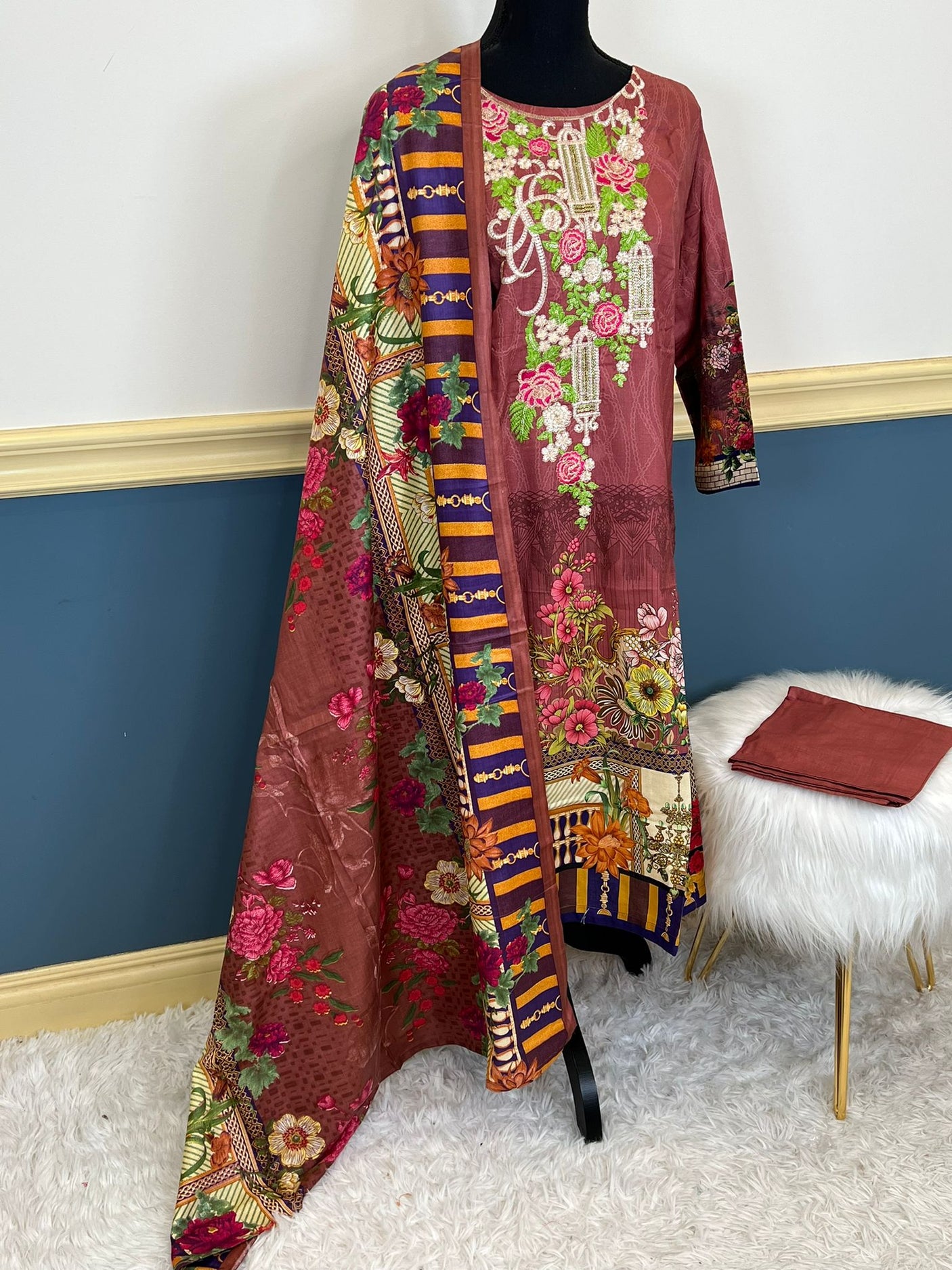 Pakistani Stitched Embroidered lawn Salwar kameez ready to ship