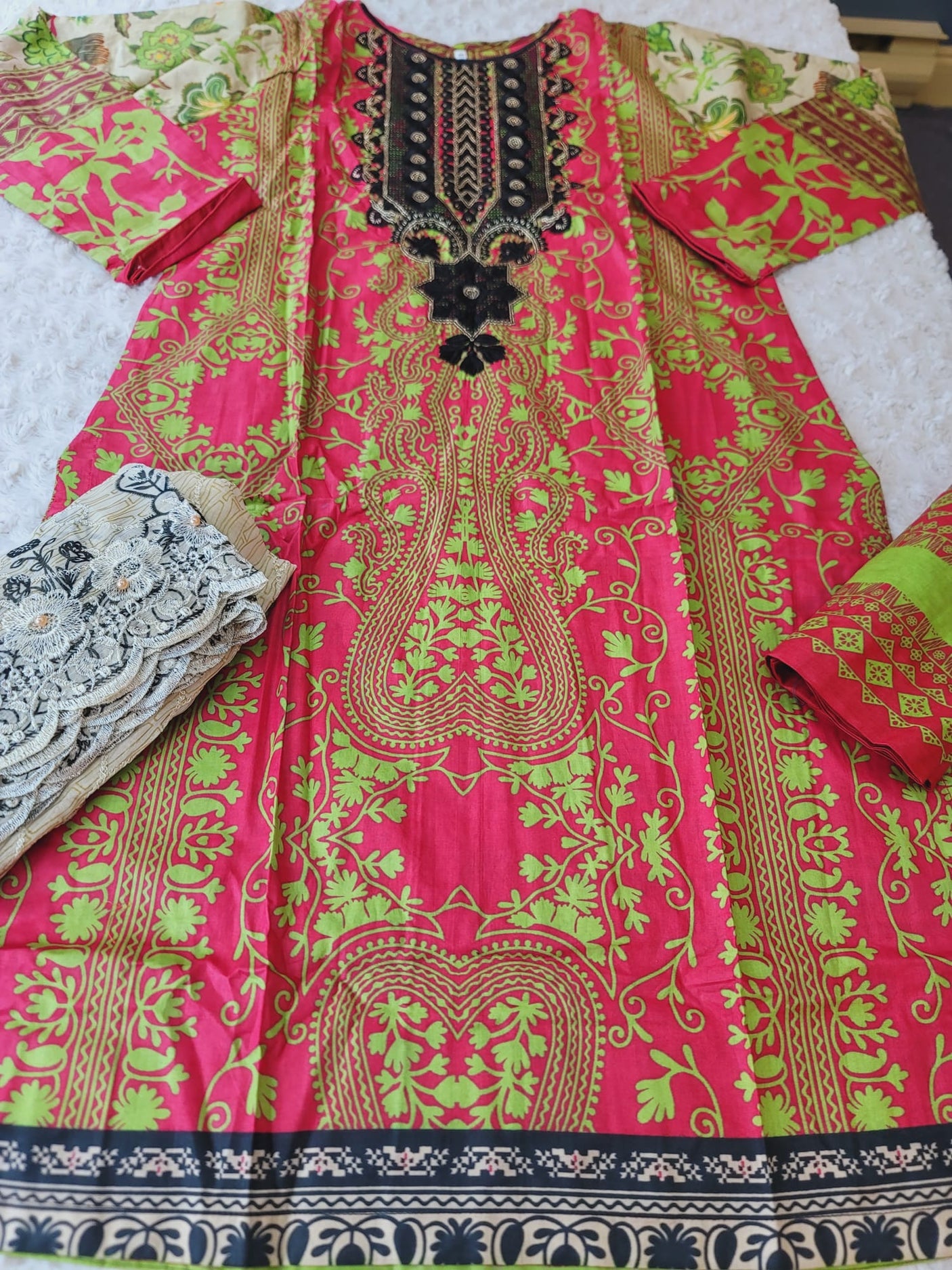 Pakistani Stitched lawn Embroidered Salwar kameez ready to ship