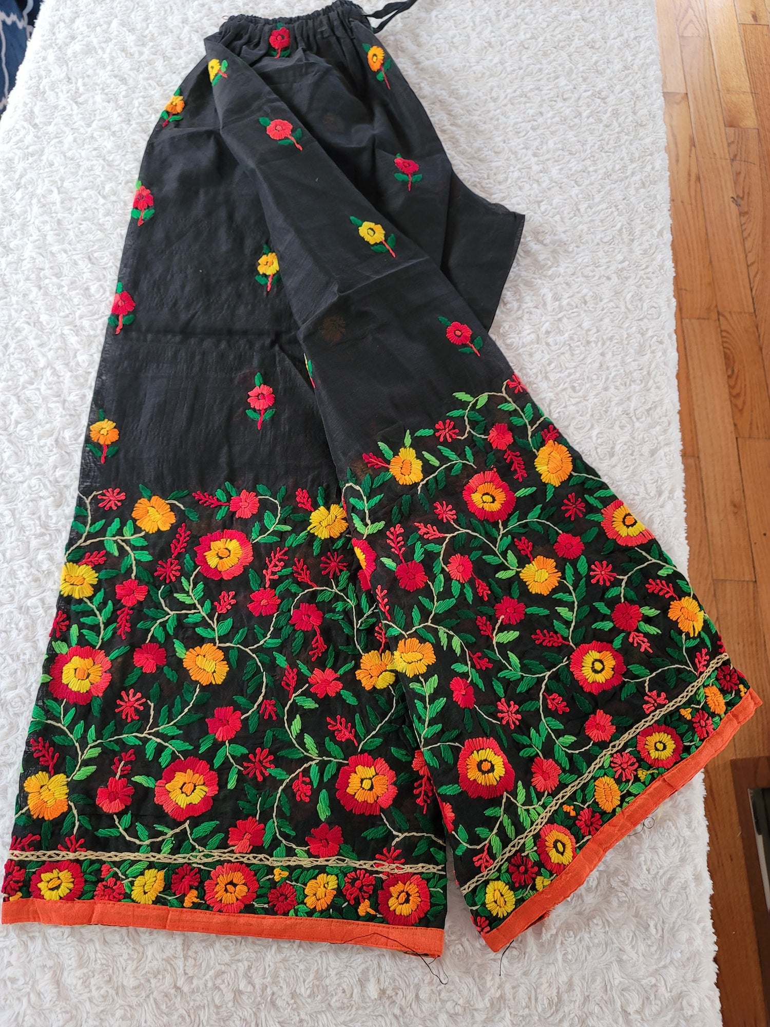 Free size silk phulkari salwer