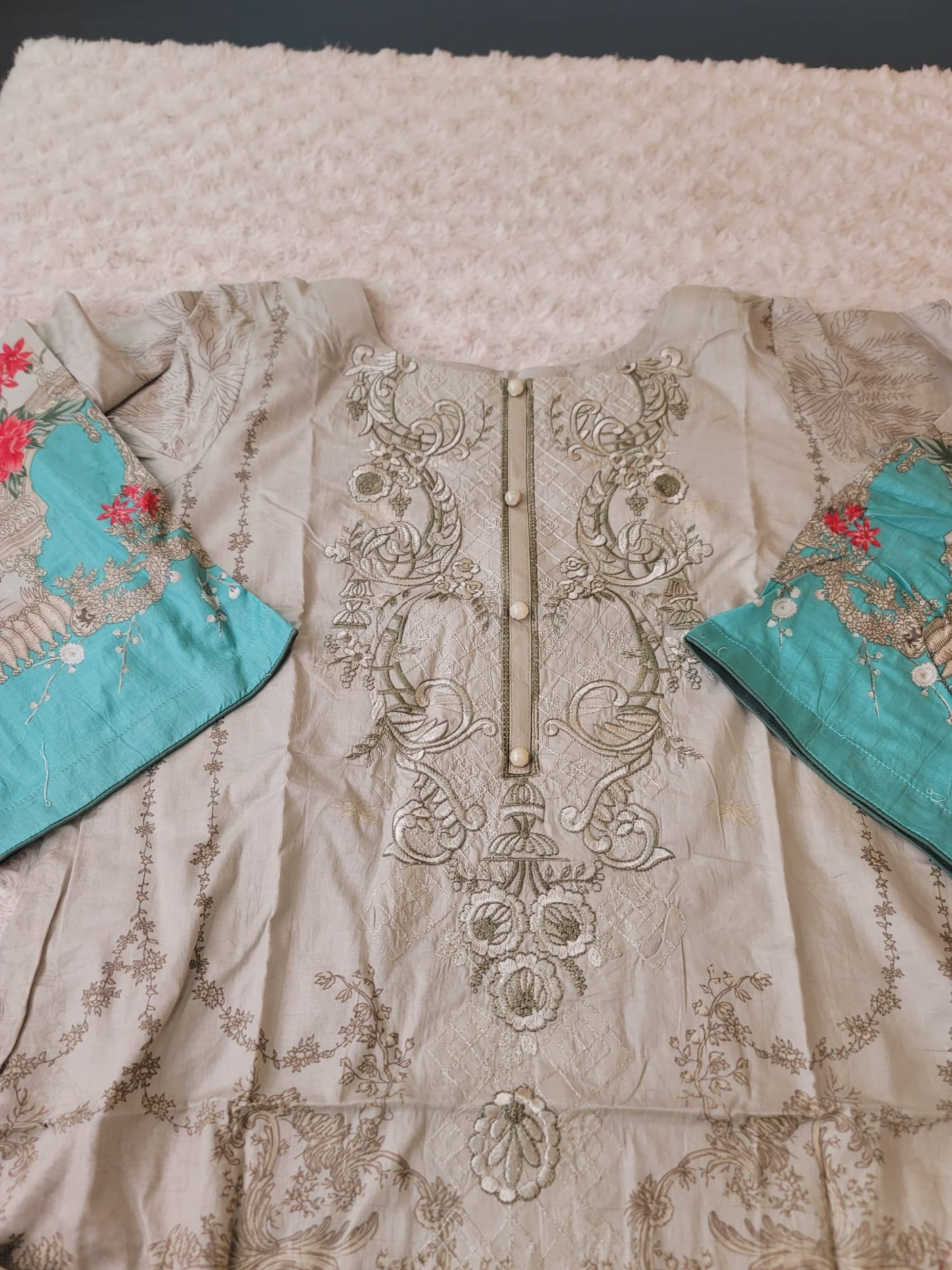 Pakistani Stitched lawn Embroidered Salwar kameez ready to ship