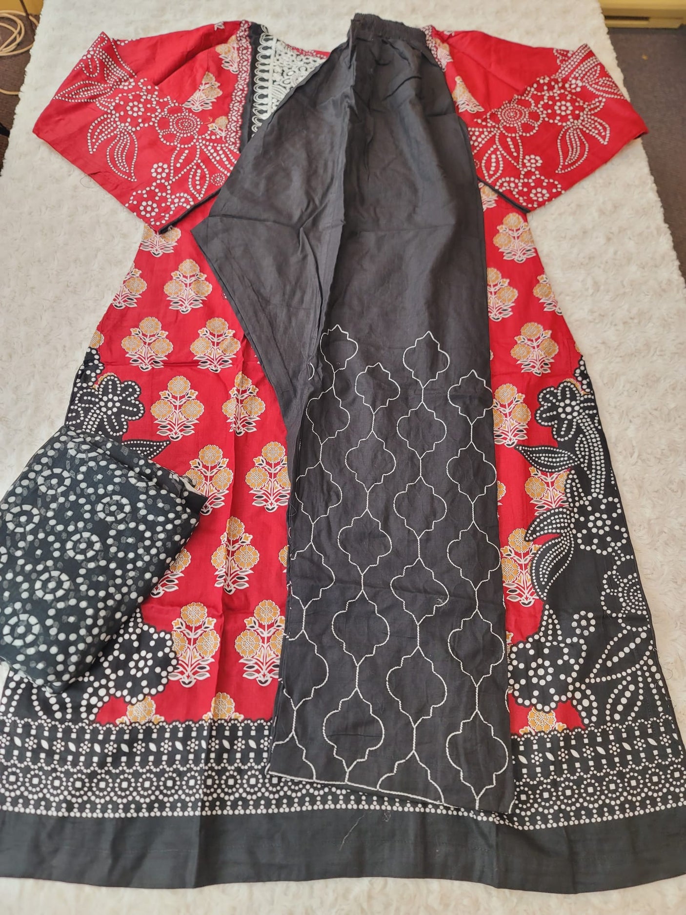 Pakistani Stitched lawn Embroidered Salwar kameez ready to ship