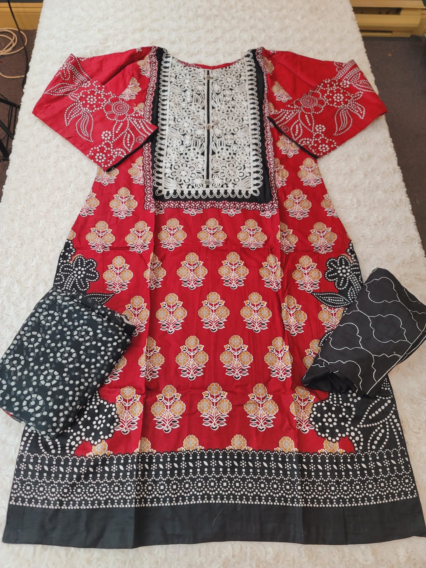 Pakistani Stitched lawn Embroidered Salwar kameez ready to ship