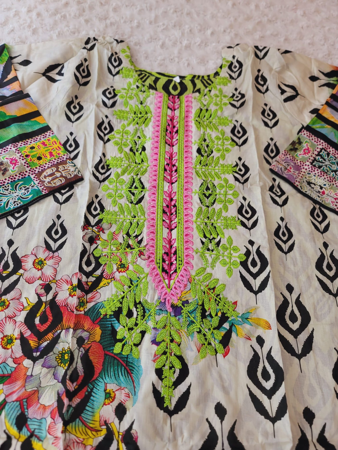 Pakistani Stitched lawn Embroidered Salwar kameez ready to ship