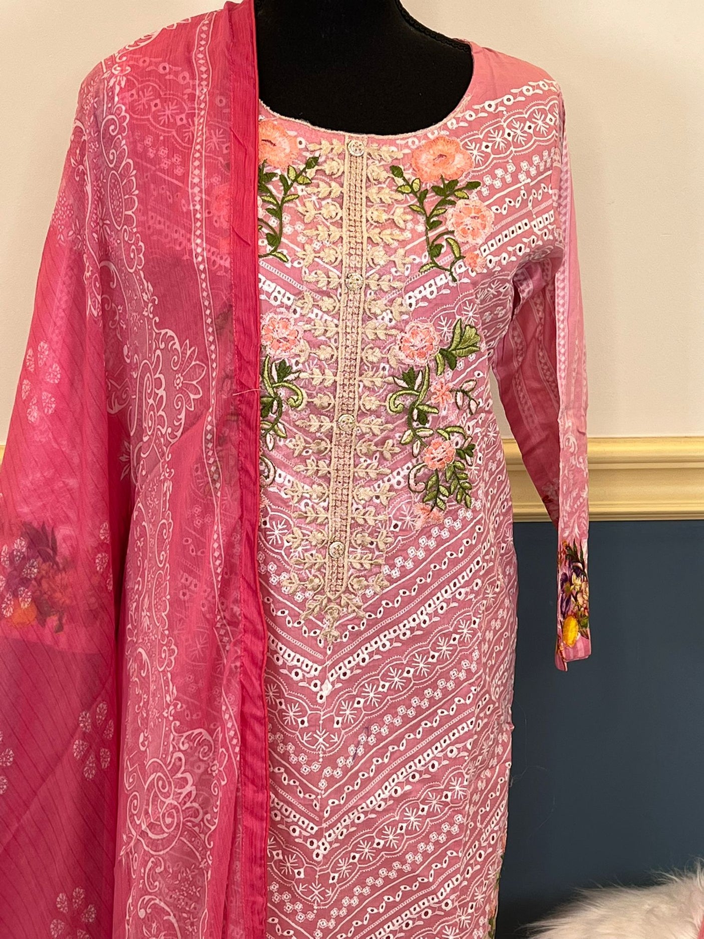 Pakistani Stitched Luxury Embroidered lawn Salwar kameez ready to ship