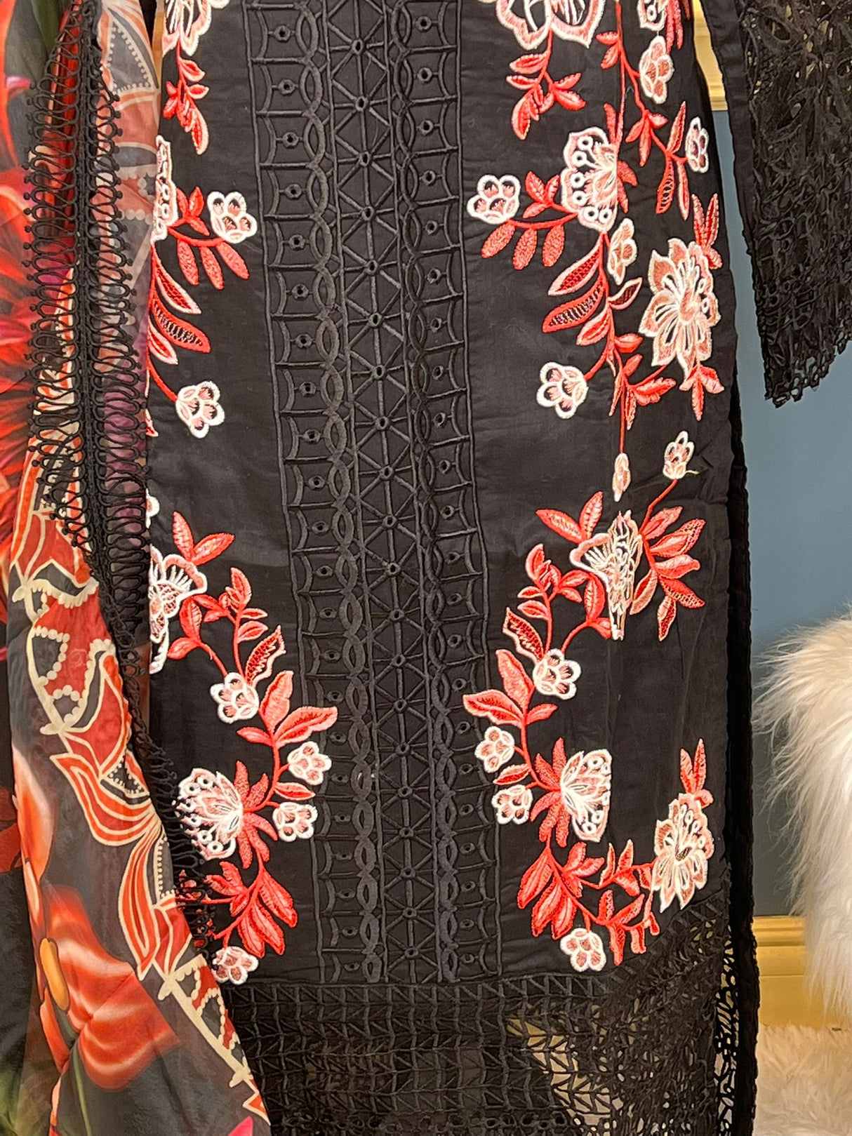 Luxury lawn with Silk dupatta- Ready To Ship