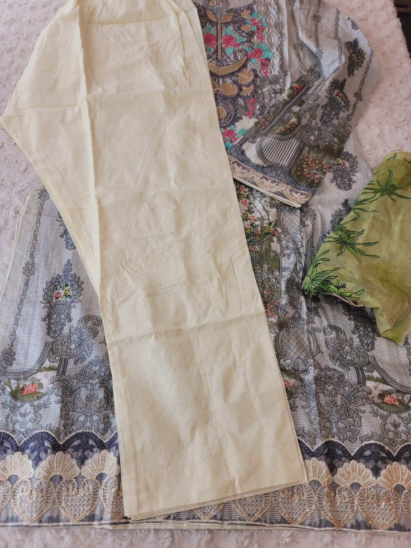 Pakistani Stitched lawn Embroidered Salwar kameez ready to ship