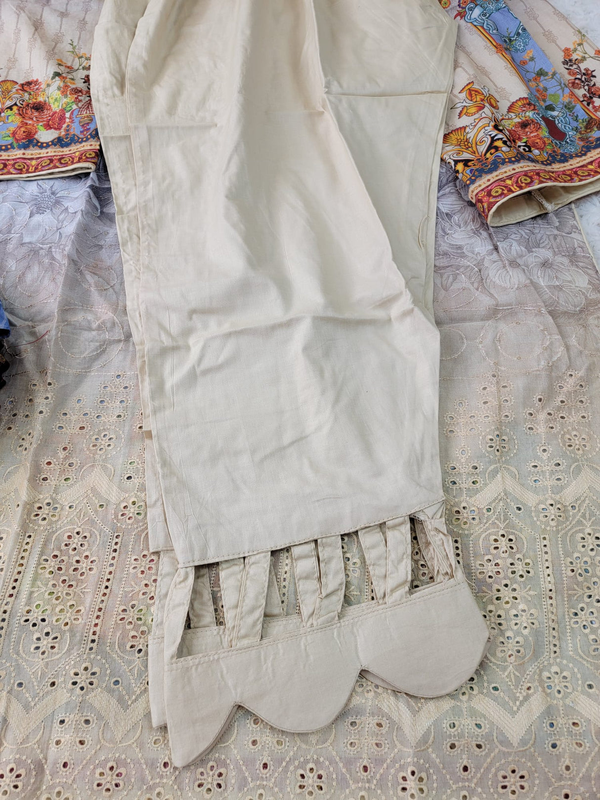 Luxury lawn with pure chiffon dupatta- Ready To Ship