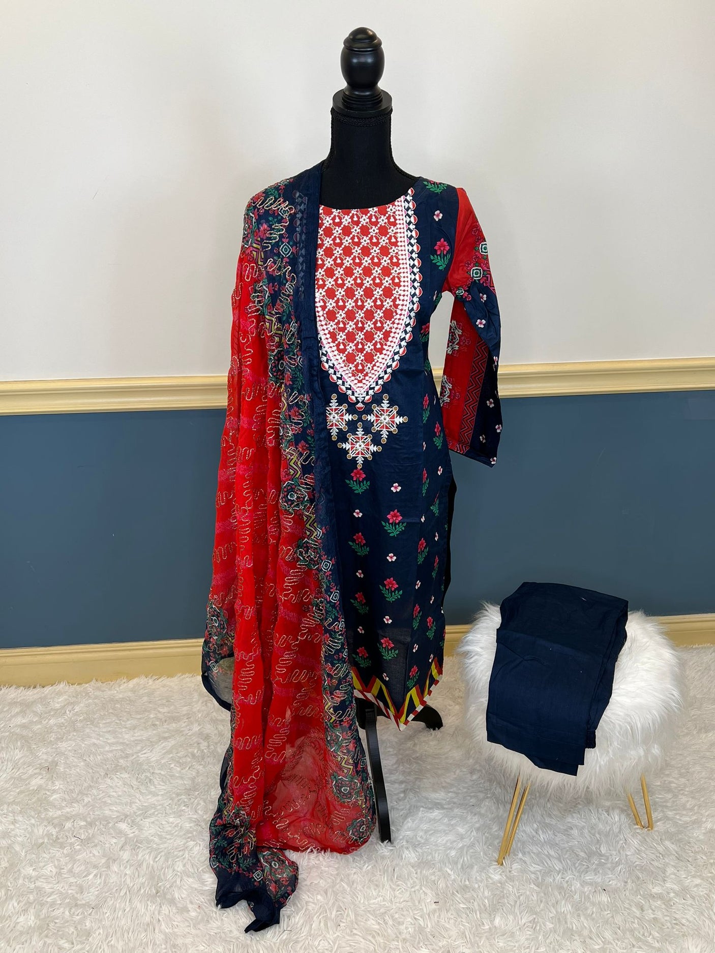 Pakistani Stitched lawn Embroidered Salwar kameez ready to ship