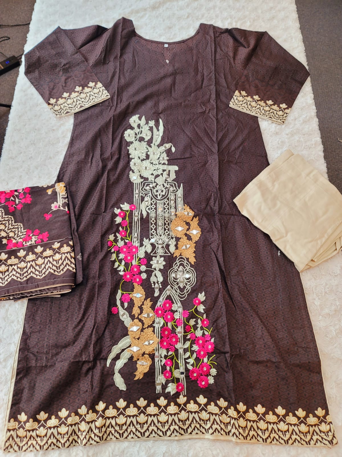 Pakistani lawn Embroidered Salwar kameez Ready To Ship