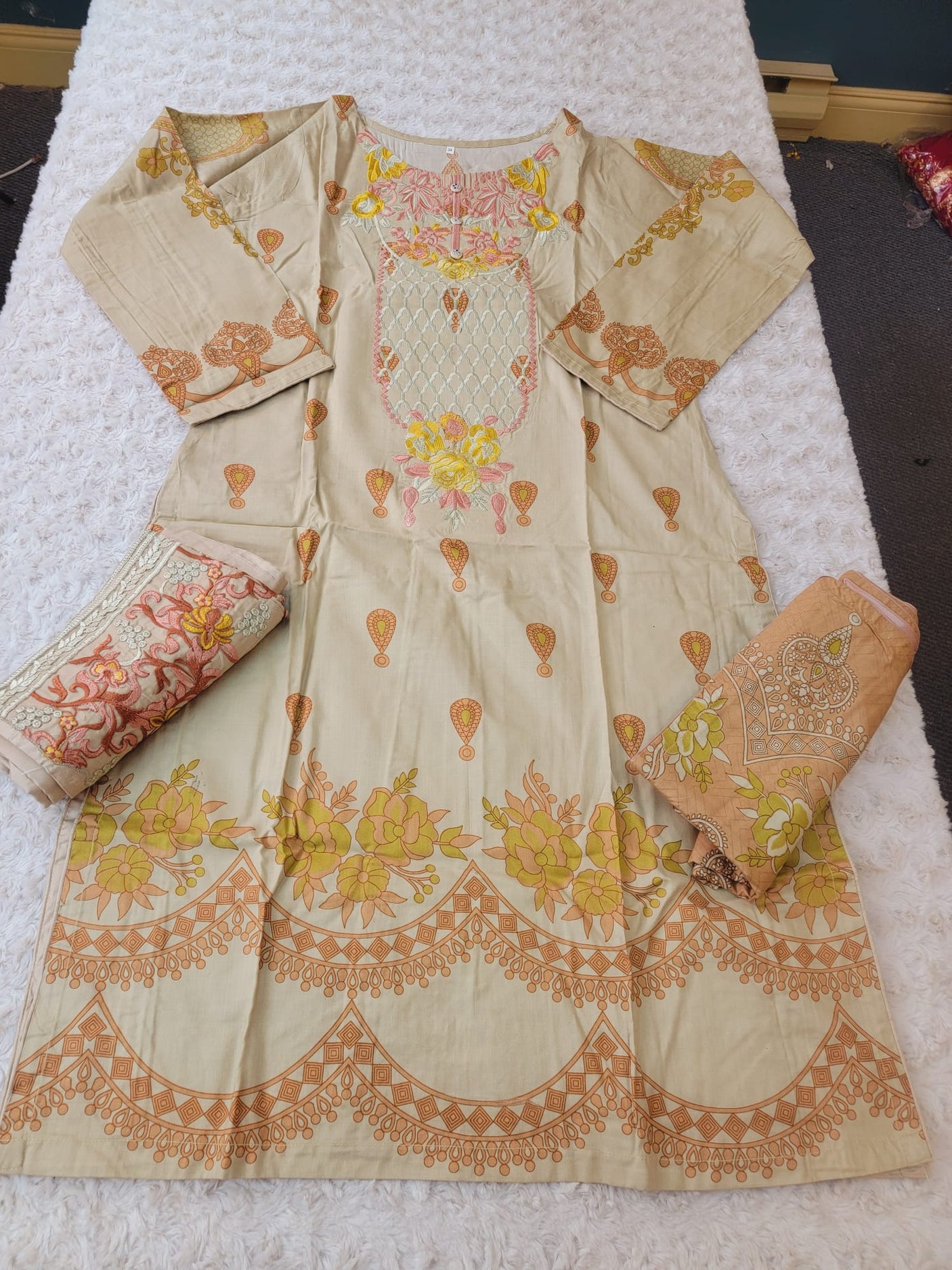 Pakistani linen Embroidered Salwar kameez Ready To Ship