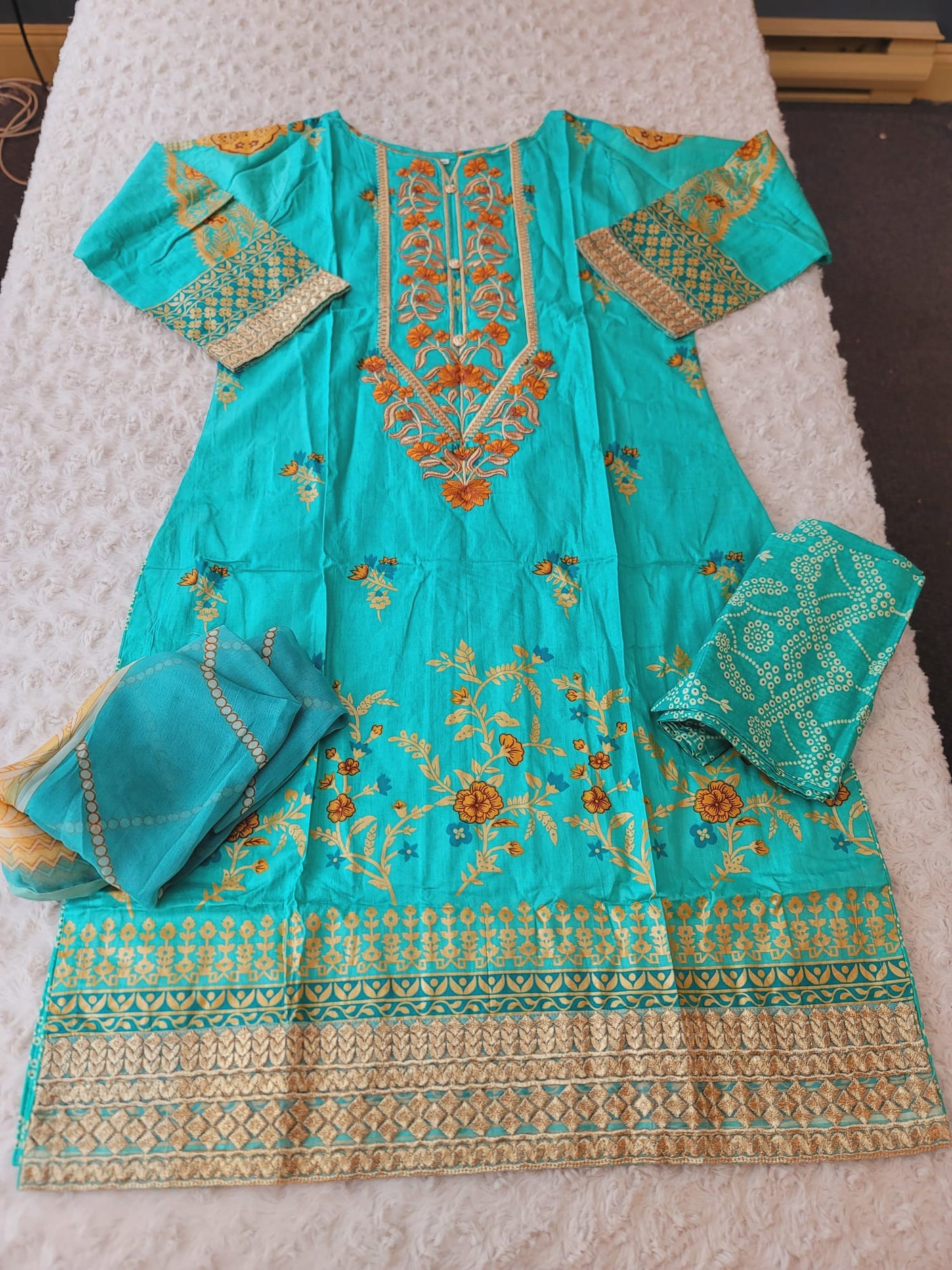Pakistani Stitched lawn Embroidered Salwar kameez ready to ship